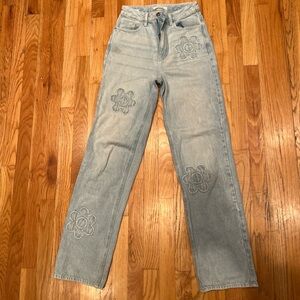 Floral patch jeans from PacSun size 26